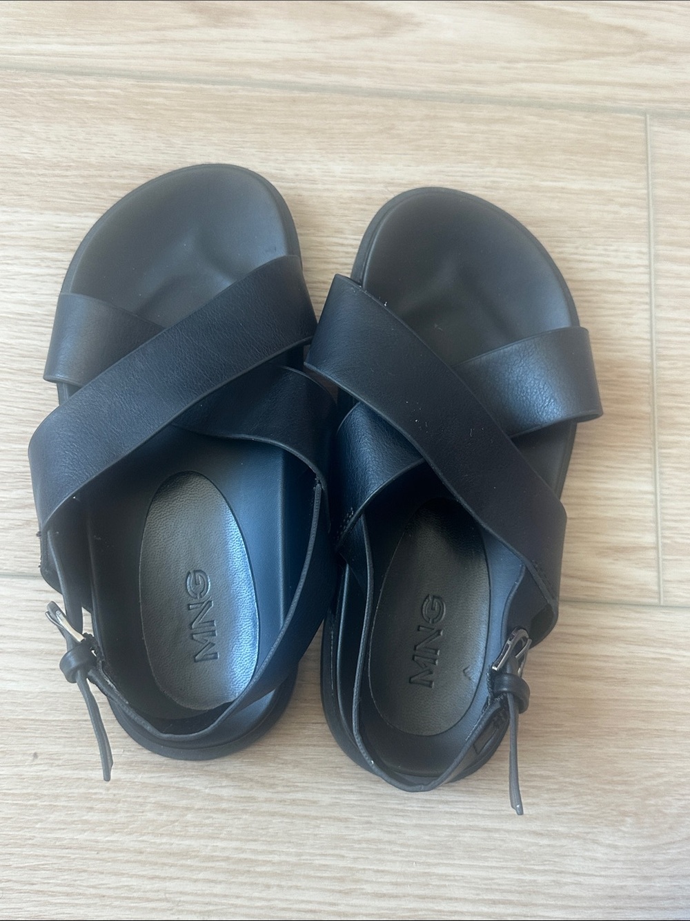 Mango Black Crisscross Strap Kids Sandals
